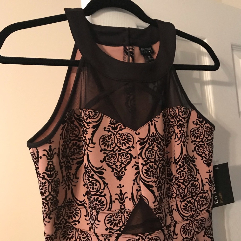 Dress - Picture 2 of 4